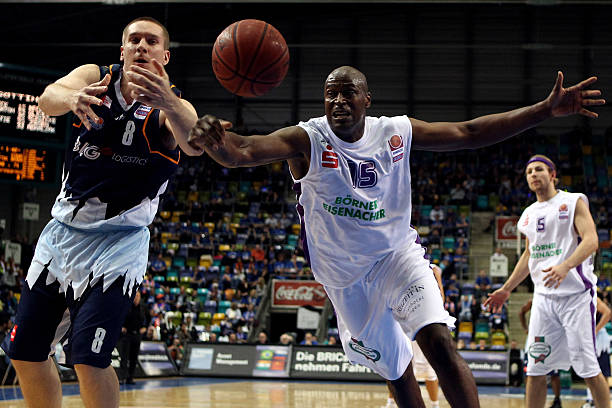 青年战略 青年战略